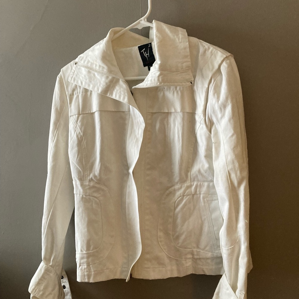 White deniem coat size medium